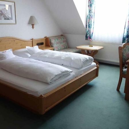 Hotel Bayerischer Hof 瓦尔德萨森 外观 照片