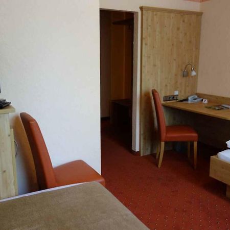 Hotel Bayerischer Hof 瓦尔德萨森 外观 照片