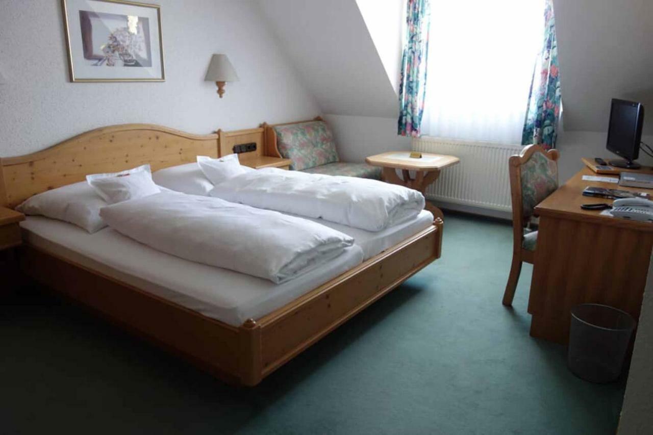 Hotel Bayerischer Hof 瓦尔德萨森 外观 照片