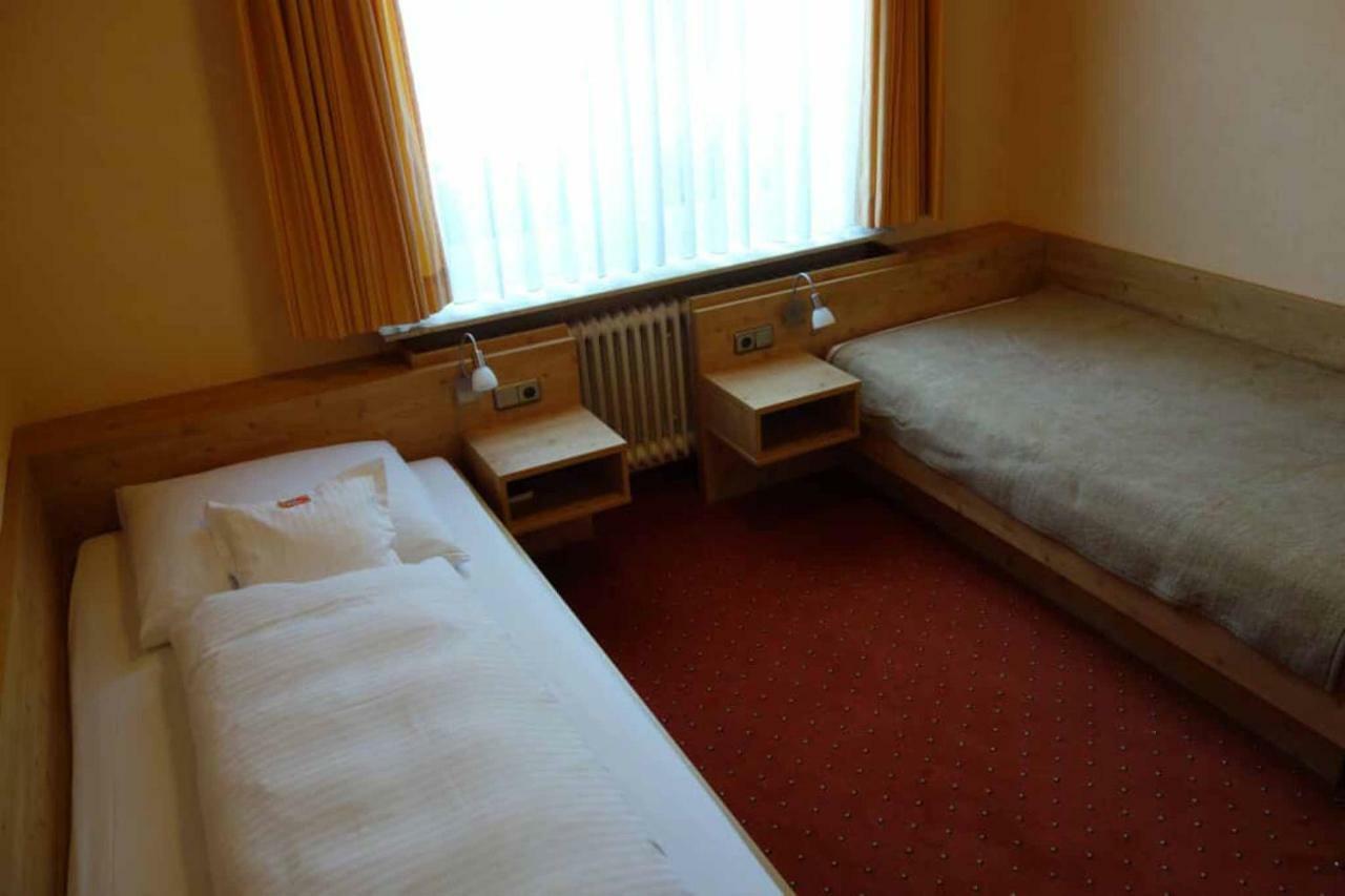 Hotel Bayerischer Hof 瓦尔德萨森 外观 照片