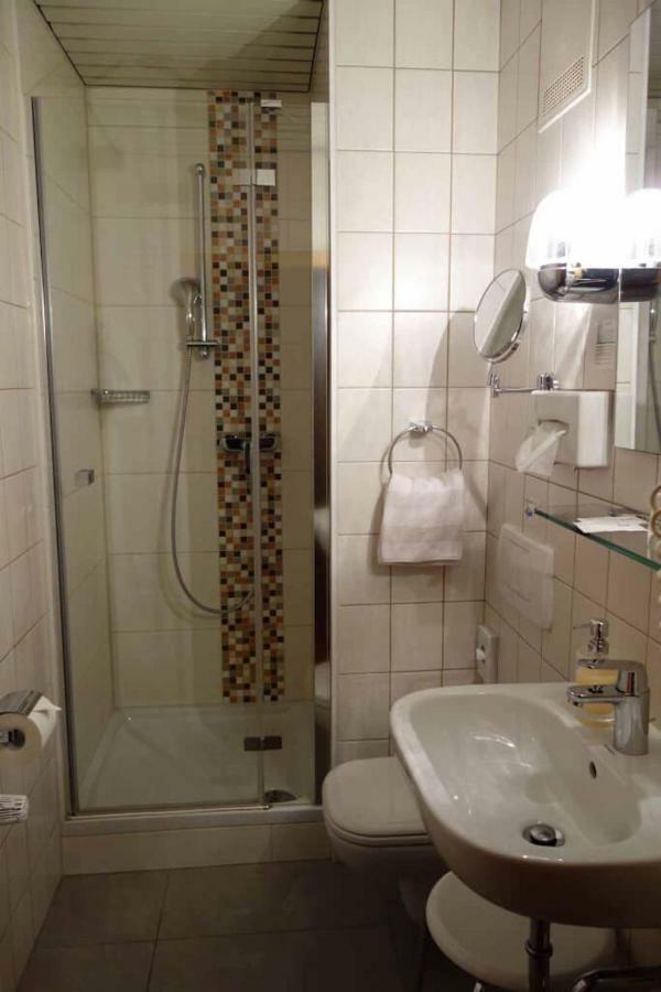 Hotel Bayerischer Hof 瓦尔德萨森 外观 照片