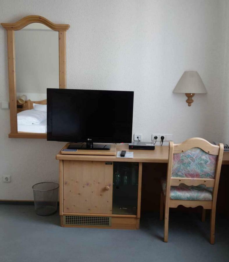 Hotel Bayerischer Hof 瓦尔德萨森 外观 照片